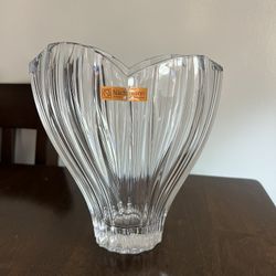 Beautiful Crystal Nachtmann Vase