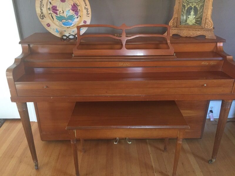 Betsy Lynn upright Piano