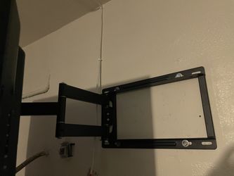 LG 32”