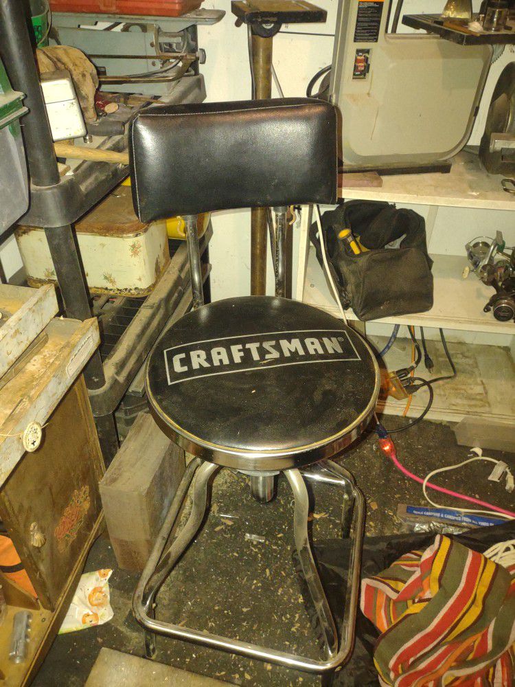 Craftsman Hydraulic Barstool