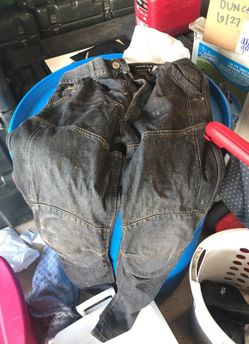 Motorcycle jeans with knee pads