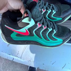 Kevin Durant Size 8