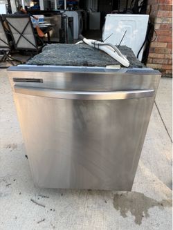 SAMSUNG DISHWASHER STAINLESS STEEL CHARCOAL  LAVAPLATOS MUY BUENA