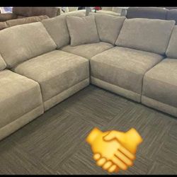 Ashley Raeanna Oversized Sectional Sofas Couchs Finance and Delivery Available 