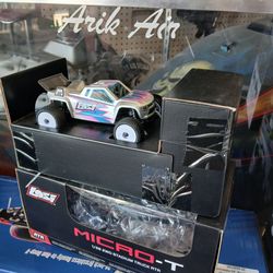 Losi micro T RC truggy brand new. Ready to run including remote battery and a charger