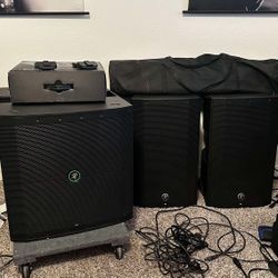 Mackie Thump And subwoofer DJ speakers 
