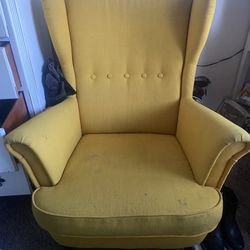 Yellow Couch 15$