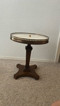 Lane Side Table