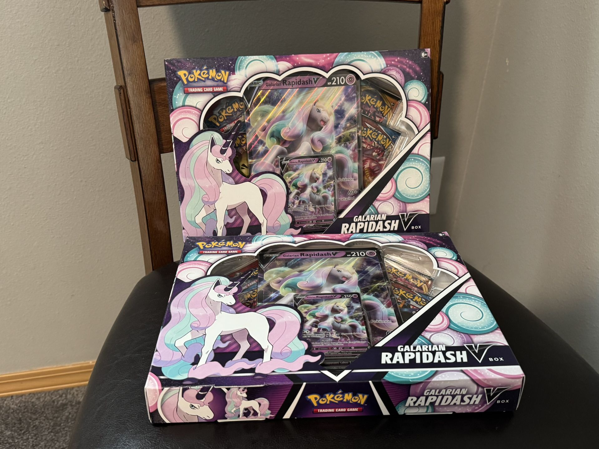 Pokémon Sword And Shield Era Rapadash V-box. 