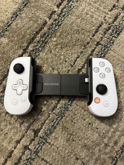 Backbone One Mobile Gaming Controller – PlayStation Edition – Lightning Connector
