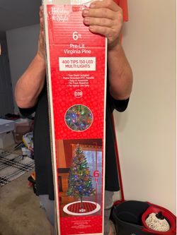 New 6 ft Christmas tree