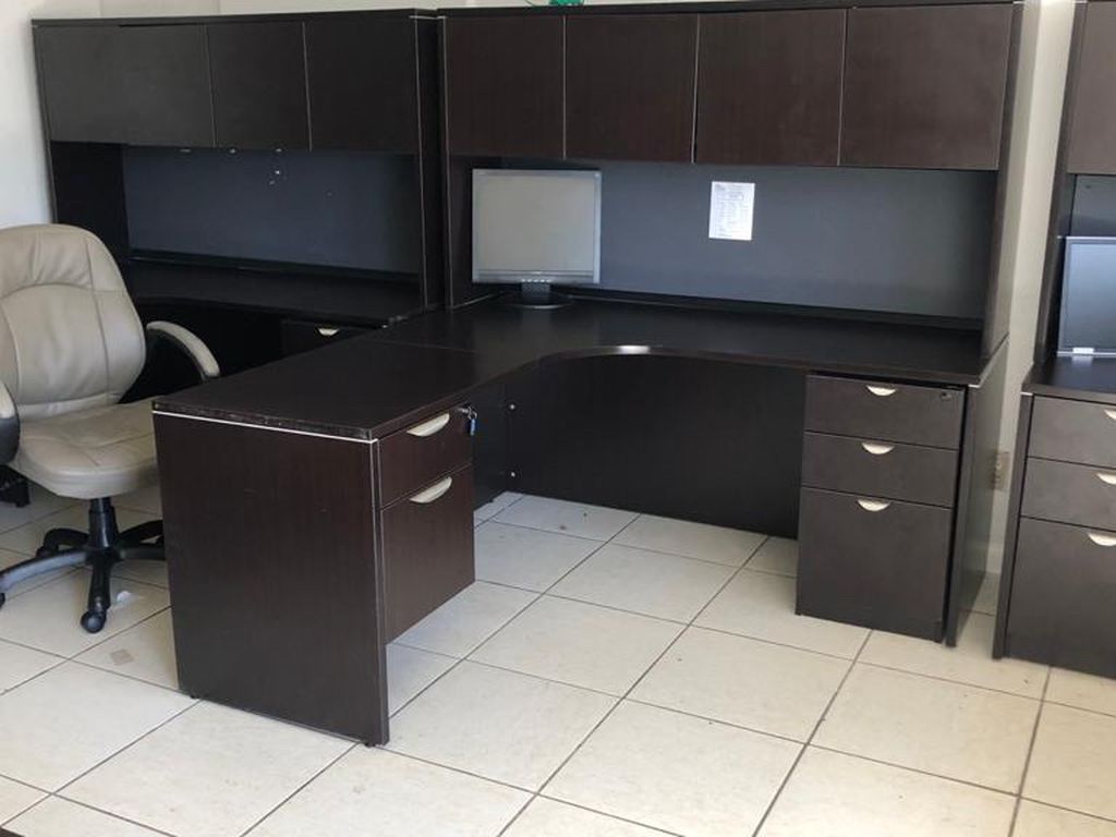 Office Furniture High End Like New