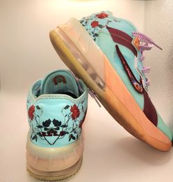 Nike LeBron 18 low floral colorway
