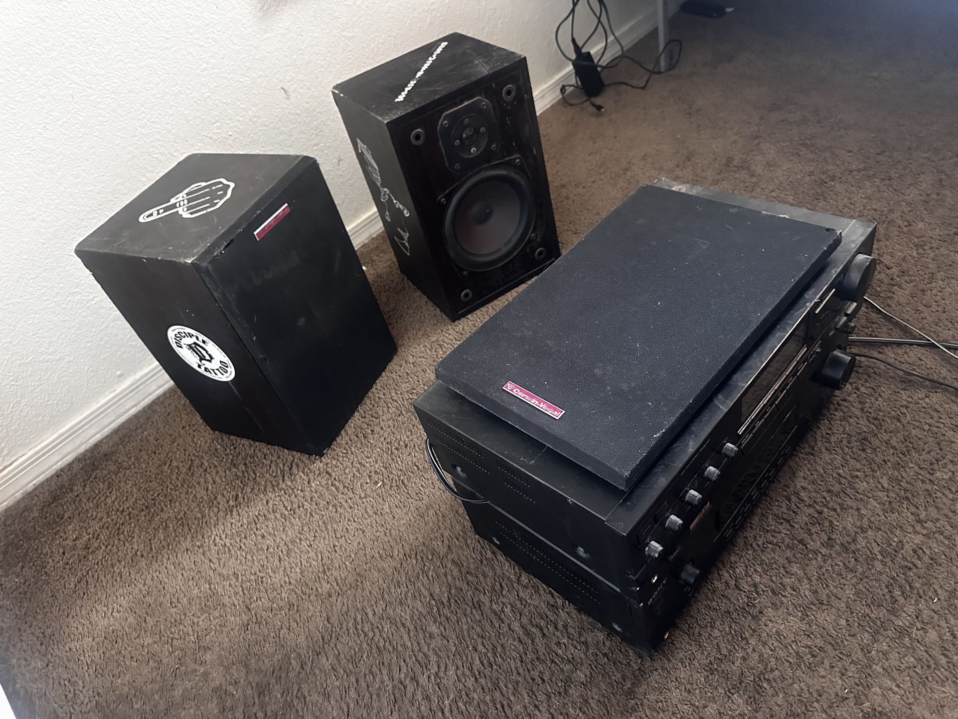 Cerwin vega bookshelf amplified speakers