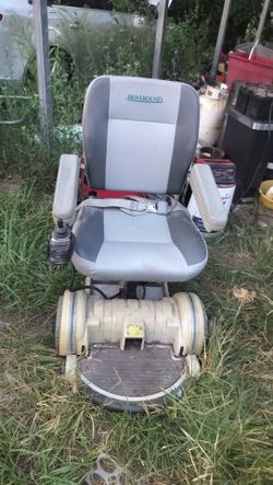 Electric wheelchair everything is there battery is now I don't know if they work or not asking $350 or making offer you'll need some new tires