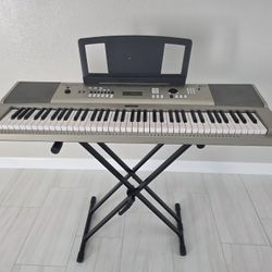 Yamaha YPG-  235 76-Key Portable Grand Piano Keyboard Bundle with Knox