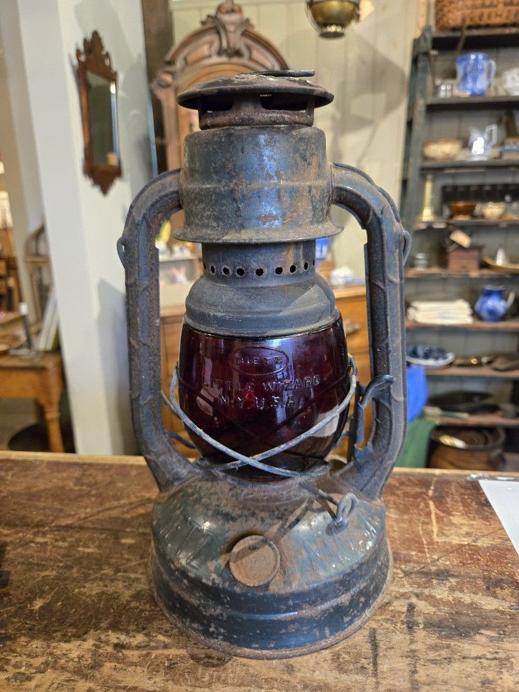 Antique Dietz Little Wizard Lantern
