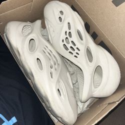 foam rnnrs size 12 
