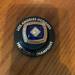 Fernando Valenzuela 1981 World Champions Replica Ring