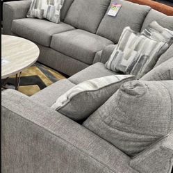 🛋️ Ashley SOFA & LOVESEAT 🔥 ON SALE – JUST $779! 🔥