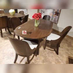 7  Pc dining table set (Table with 6 chairs )