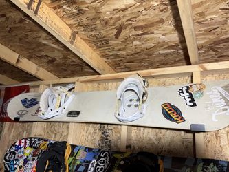 Eclipse Snowboard With Burton Bindings