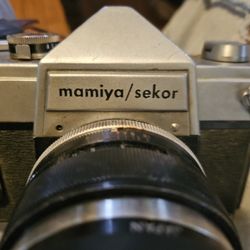 Mamiya /senor 35 millimeter camera