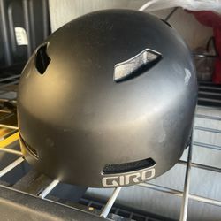 Men’s GIRO Ski / Skateboarding Helmet – Adult