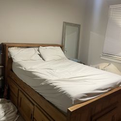 Full Size Bed 