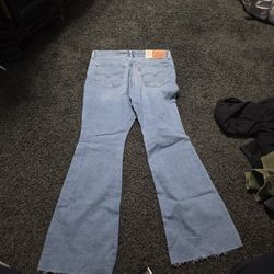 Levi Jeans Size 33 X 32