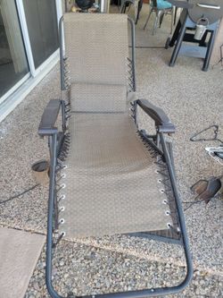 Gravity chair