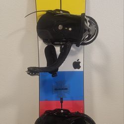 Burton Custom SNOWBOARD 62 W/ Cartel Bindings