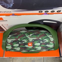 Boom Box Wireless Bluetooth Speaker 