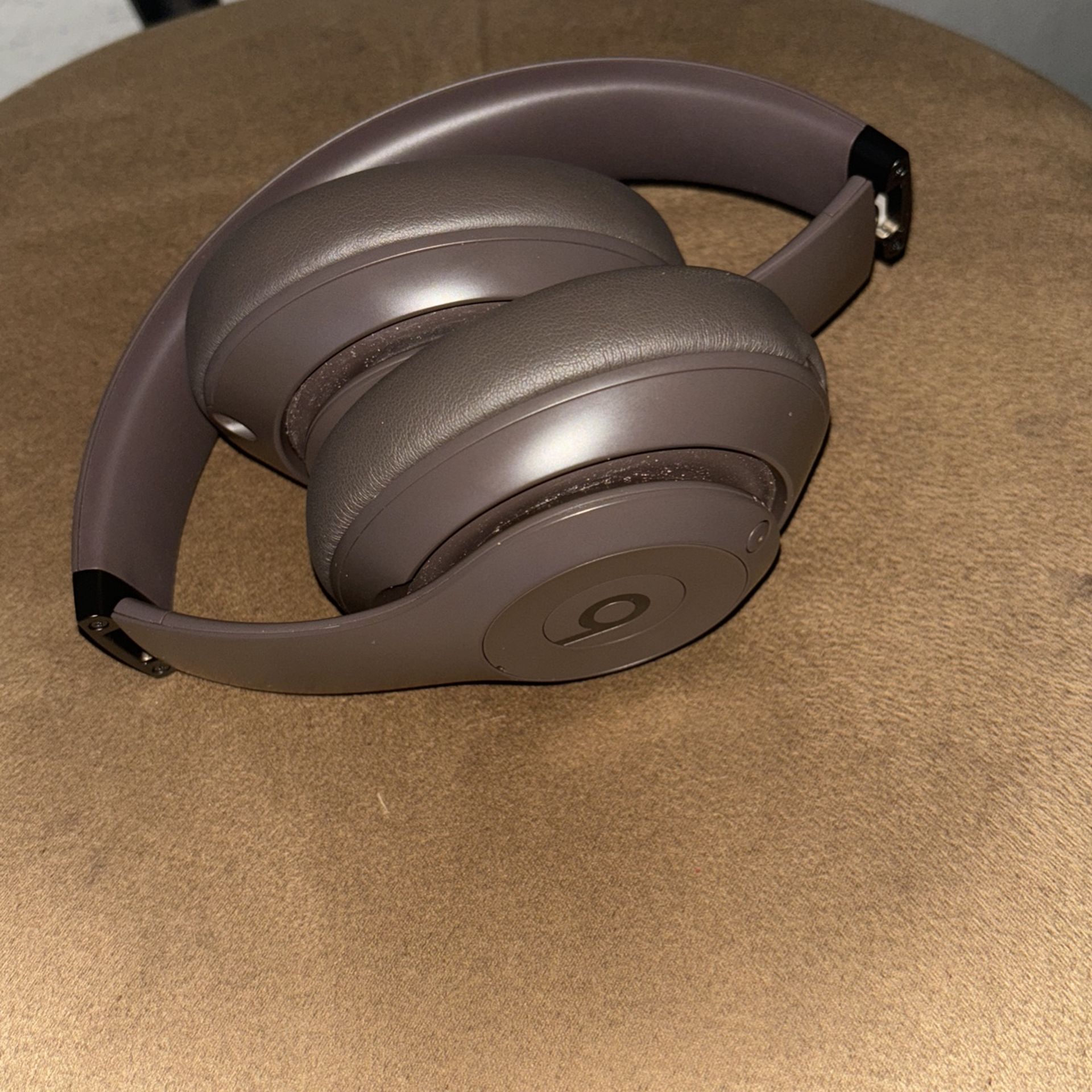 Studio Beats 3