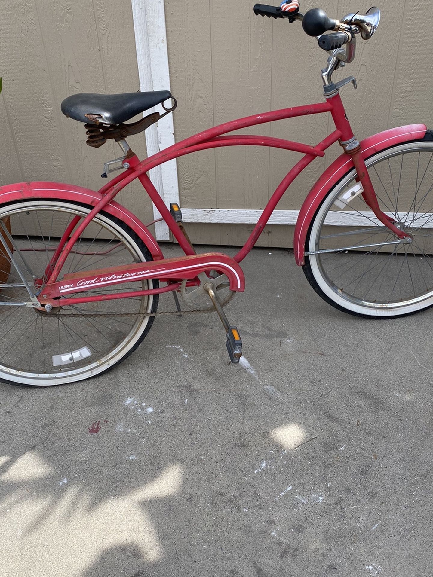 1980’s Made In USA. Huffy Good Vibrations Beach Cruiser