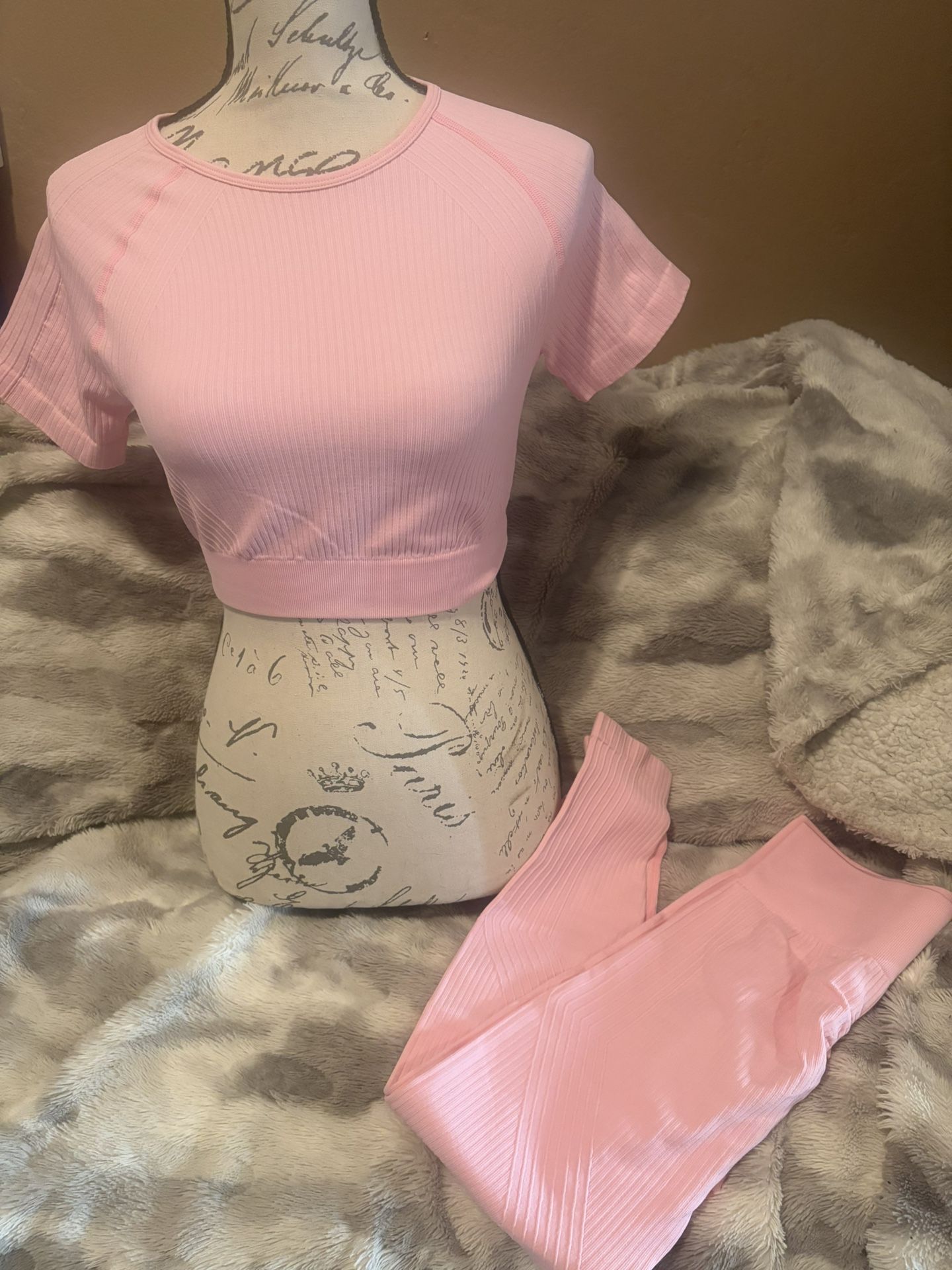 Medium Workout Clothes New