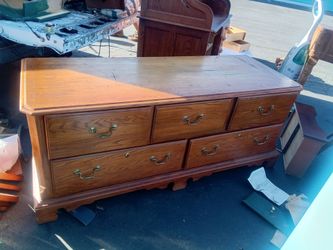Dresser
