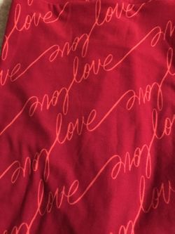 Lularoe Valentines TC leggings