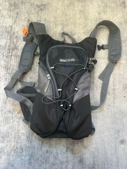 WACOOL black & gray hydration pack