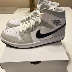 11 Woman's 9.5 Men's Air jordan 1 Mid