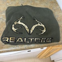 real tree Hoodie size M
