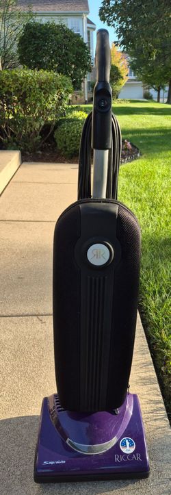 RICCAR R10S . UPRIGHT CORDED VACUUM CLEANER