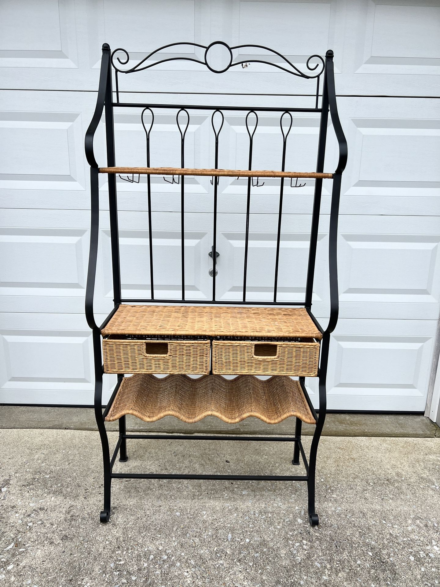 Quality Bakers Rack- Home Organizer 