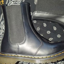 Dr. Marten's airwair slip on boots Men Size '9 US