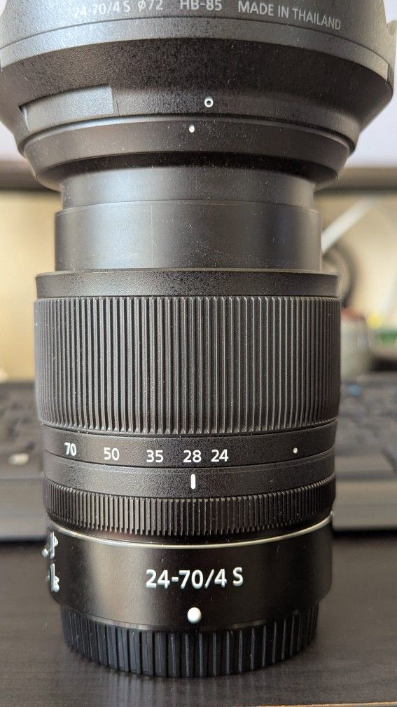 Nikon Z 24-70 mm Lens With Box