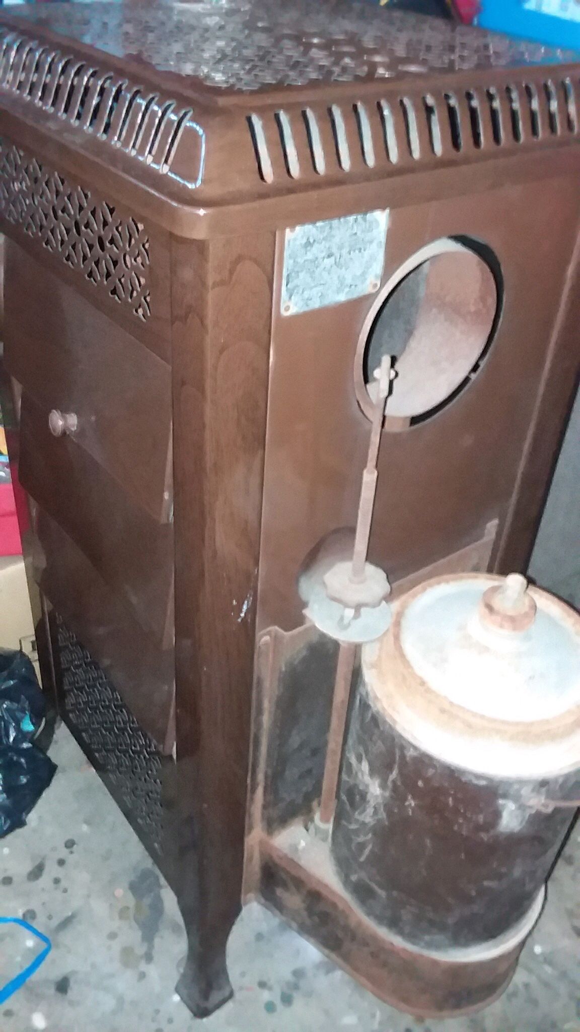 ANTIQUE PORCELAIN ENAMEL SUPERFEX PERFECTION COMPANY OIL BURNING STOVE HEATER