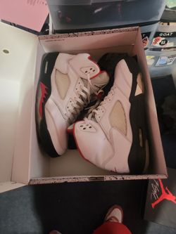 Jordan 5 FIRE Red