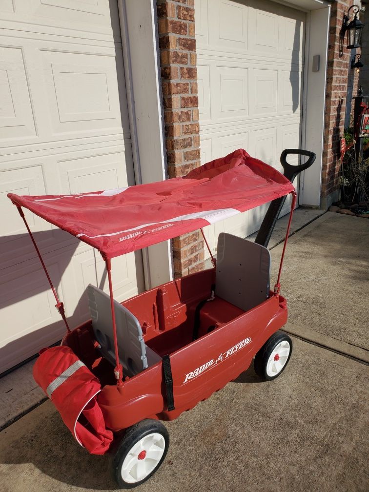Radio flyer wagon