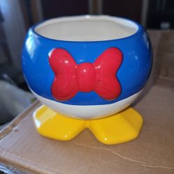 NEW DISNEY DONALD  DUCK PLANTER5" TALL AND 5 " WIDE