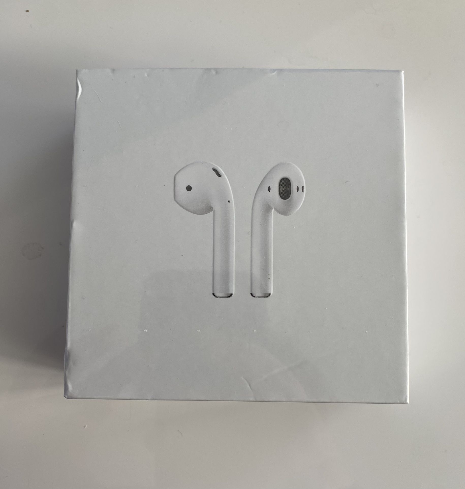 Apple AirPods 2nd Generation with Charging Case - White